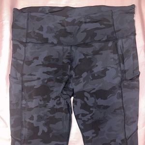 BLACK CAMO LULULEMON FAST AND FREE LEGGING